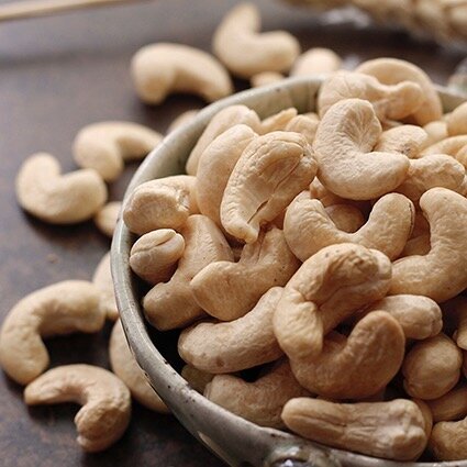 Кешью крупный премиум W 180 сырой Кешью крупный премиум W 180 сырой